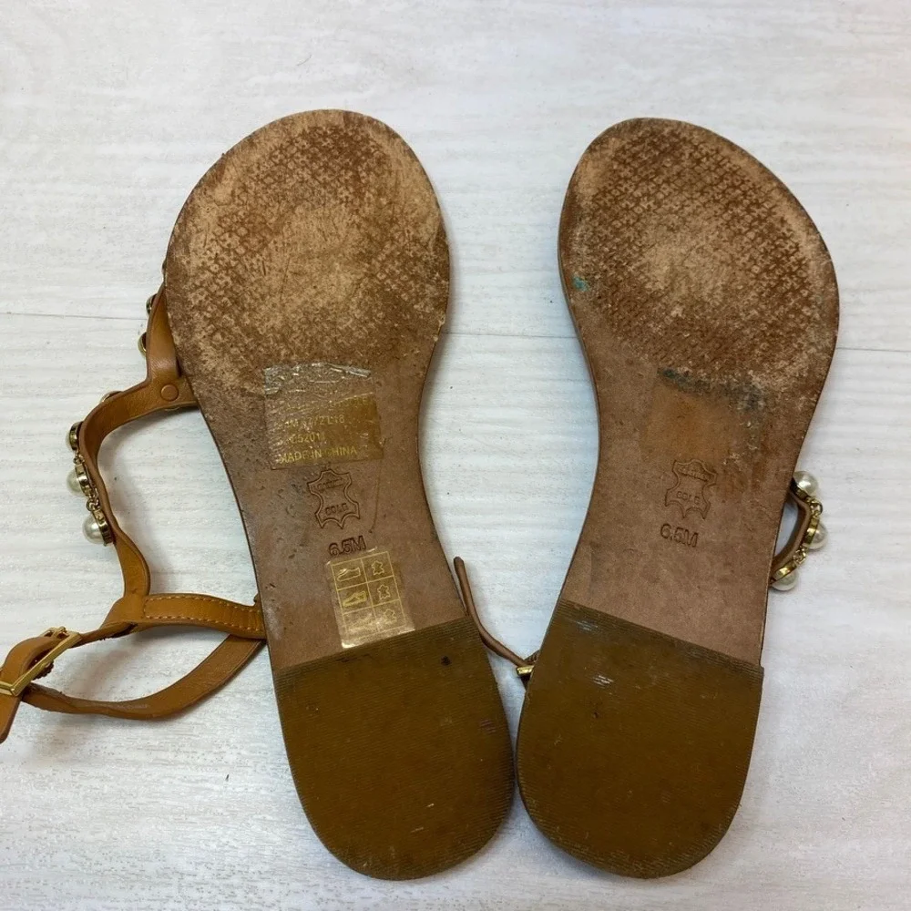 Tory Burch Womens 6.5M Emmy Pearl Sandal Thong Tan Leather Gold Logo Flat Shoe